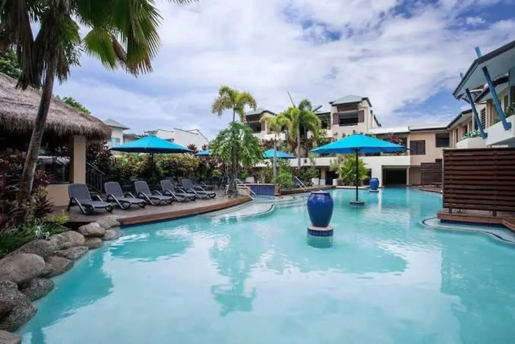 The Lookout Lux Spa, Heart Of Port Douglas Mk contacts