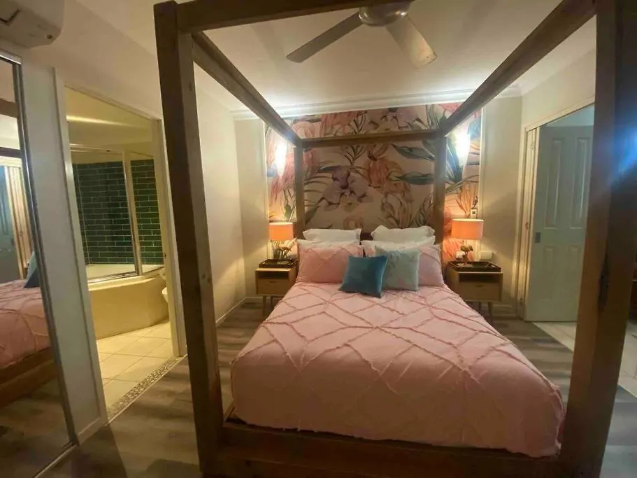 Apartment The Lookout Lux Spa, Heart Of Port Douglas Mk